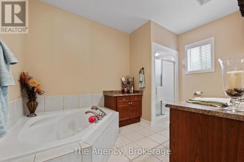 66 Willson Crossing Court, Pelham (662 - Fonthill), ON - Indoor Photo Showing Bathroom