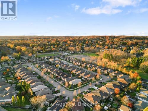 66 Willson Crossing Court, Pelham (662 - Fonthill), ON - Outdoor With View