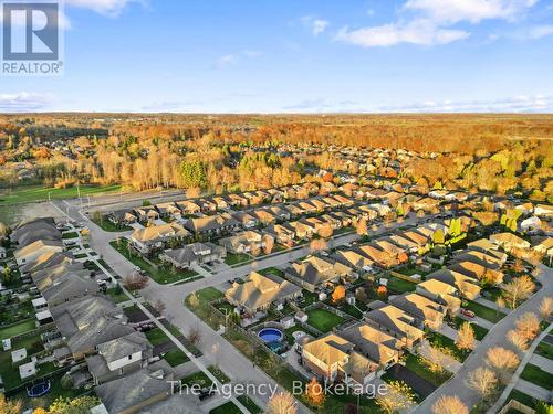 66 Willson Crossing Court, Pelham (662 - Fonthill), ON - Outdoor With View