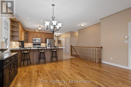 66 Willson Crossing Court, Pelham (662 - Fonthill), ON - Indoor Photo Showing Kitchen