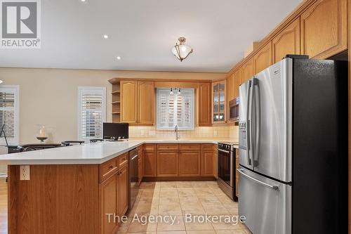 66 Willson Crossing Court, Pelham (662 - Fonthill), ON - Indoor Photo Showing Kitchen