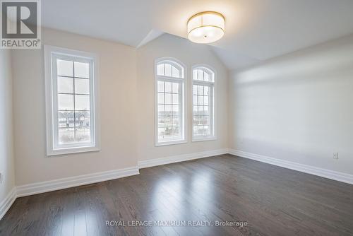 34 Daniele Crescent, Bradford West Gwillimbury, ON - Indoor Photo Showing Other Room