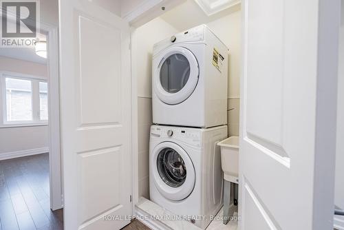 34 Daniele Crescent, Bradford West Gwillimbury, ON - Indoor Photo Showing Laundry Room