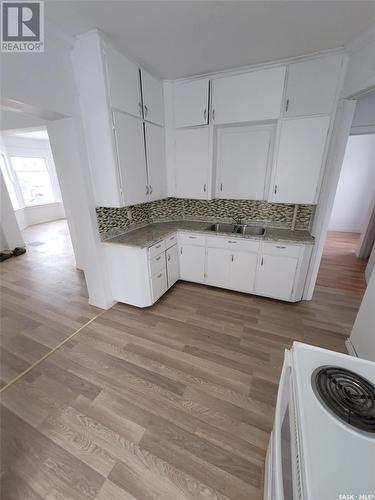 1282 103Rd Street, North Battleford, SK - Indoor Photo Showing Kitchen