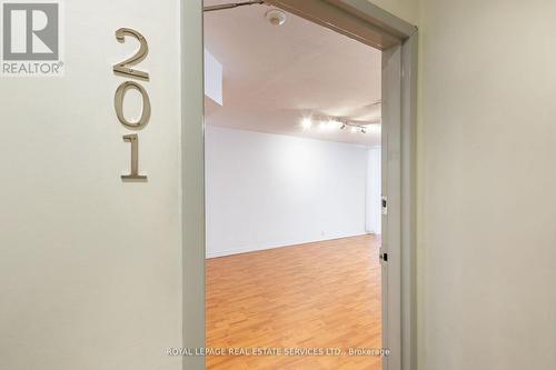 2963 Dundas Street W, Toronto, ON - Indoor Photo Showing Other Room