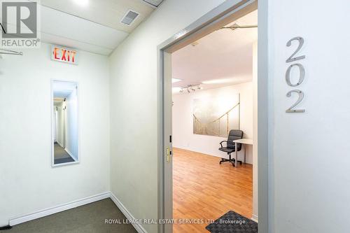 2963 Dundas Street W, Toronto, ON - Indoor Photo Showing Other Room