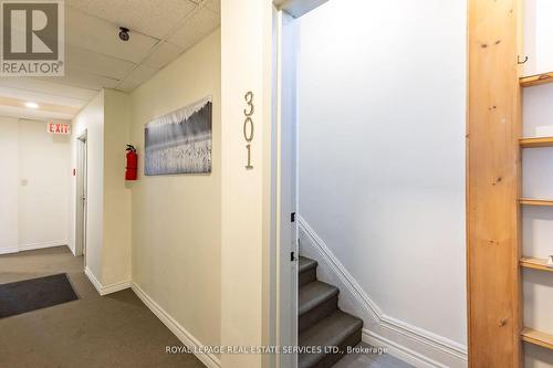 2963 Dundas Street W, Toronto, ON - Indoor Photo Showing Other Room