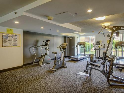 Exercise room - 2101-650 Rue Jean-D'Estrées, Montréal (Ville-Marie), QC - Indoor Photo Showing Gym Room