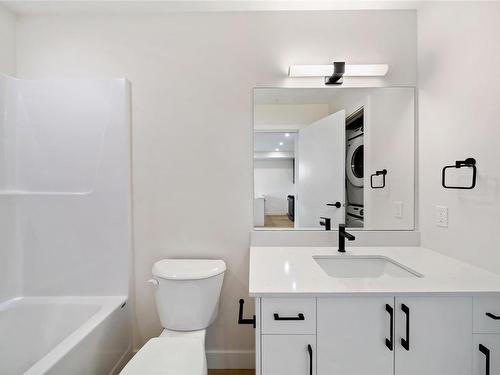 407-2770 Winster Rd, Langford, BC - Indoor Photo Showing Bathroom