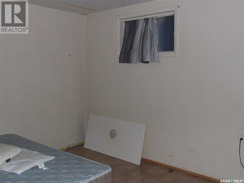 340 Eastview, Burstall, SK - Indoor Photo Showing Bedroom