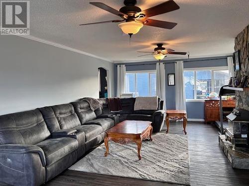 240 Carrier Crescent, Fraser Lake, BC - Indoor Photo Showing Living Room