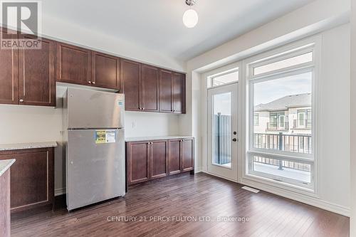 8 Cunliffe Lane, Ajax, ON - Indoor Photo Showing Kitchen