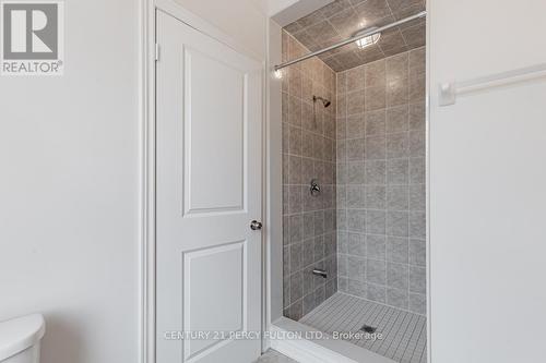 8 Cunliffe Lane, Ajax, ON - Indoor Photo Showing Bathroom