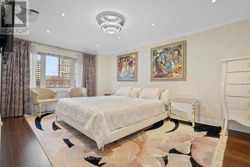 106 Disera Drive, Vaughan, ON - Indoor Photo Showing Bedroom