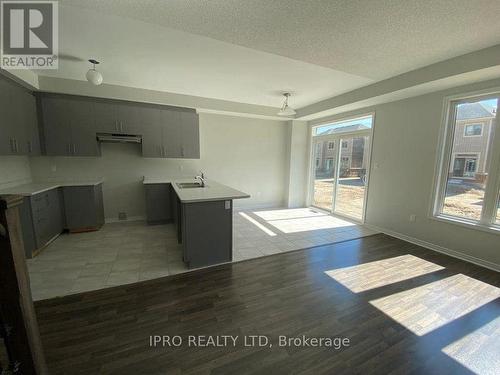 44 Portland Street, Collingwood, ON - Indoor Photo Showing Kitchen