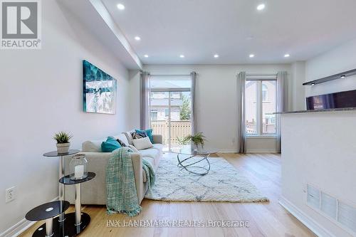 37 Martree Crescent, Brampton, ON - Indoor Photo Showing Living Room