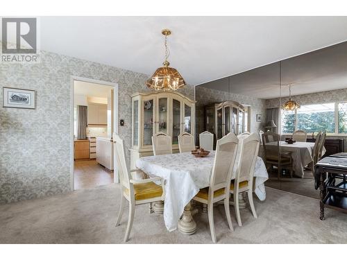 4360 Delbrook Avenue, North Vancouver, BC - Indoor Photo Showing Dining Room