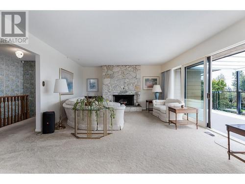 4360 Delbrook Avenue, North Vancouver, BC - Indoor Photo Showing Living Room With Fireplace