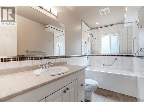 4360 Delbrook Avenue, North Vancouver, BC - Indoor Photo Showing Bathroom