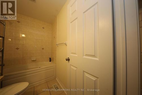 3632A St Clair Avenue E, Toronto, ON - Indoor Photo Showing Bathroom