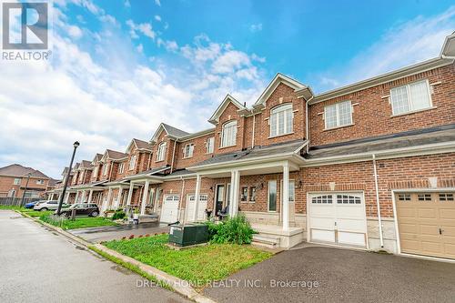 173 Verdi Road, Richmond Hill, ON - Outdoor With Facade