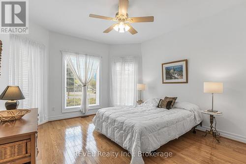 753 Welland Road, Pelham (664 - Fenwick), ON - Indoor Photo Showing Bedroom