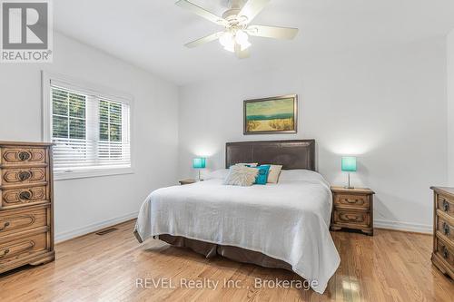 753 Welland Road, Pelham (664 - Fenwick), ON - Indoor Photo Showing Bedroom