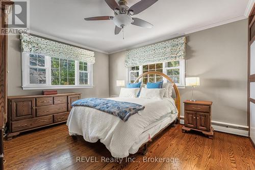 5 Cherryhill Drive, Grimsby (542 - Grimsby East), ON - Indoor Photo Showing Bedroom