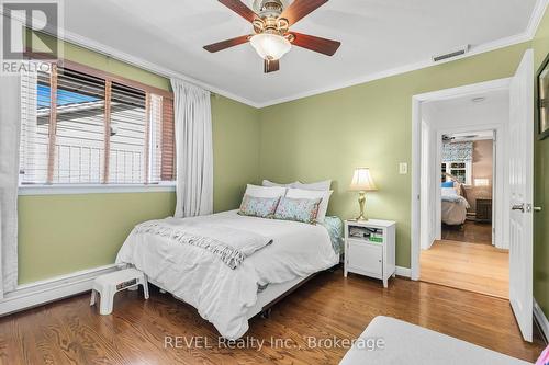 5 Cherryhill Drive, Grimsby (542 - Grimsby East), ON - Indoor Photo Showing Bedroom