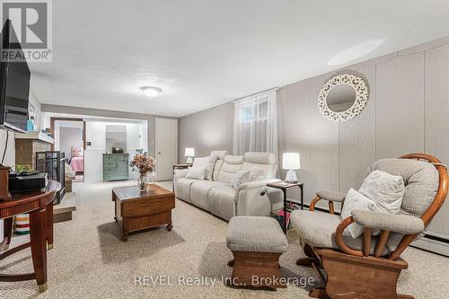 5 Cherryhill Drive, Grimsby (542 - Grimsby East), ON - Indoor Photo Showing Living Room