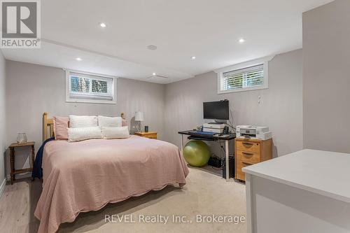 5 Cherryhill Drive, Grimsby (542 - Grimsby East), ON - Indoor Photo Showing Bedroom