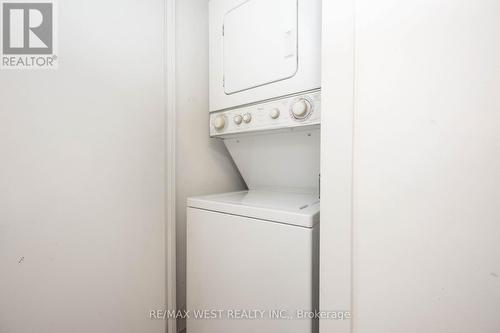 418 - 150 Sudbury Street, Toronto, ON - Indoor Photo Showing Laundry Room