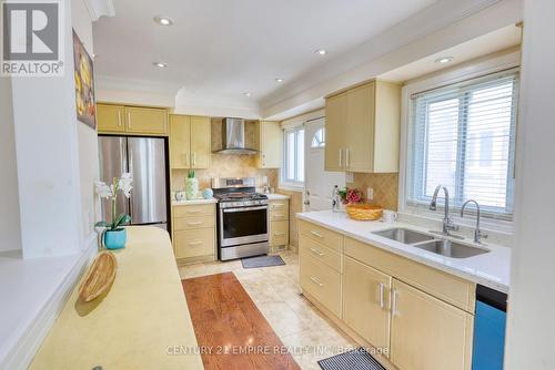 78 Ashridge Drive, Toronto, ON - Indoor Photo Showing Kitchen With Double Sink