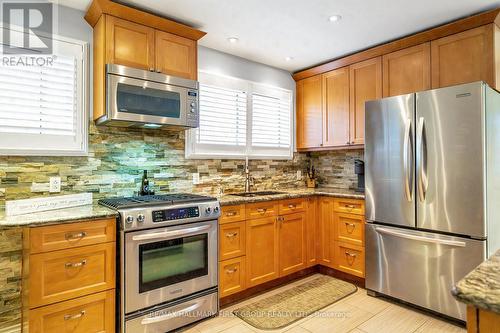 603 Gilbert Street W, Whitby, ON - Indoor Photo Showing Kitchen