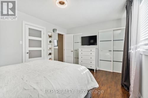 15 Gross Drive, Barrie, ON - Indoor Photo Showing Bedroom