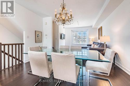 396 Belcourt Common, Oakville, ON - Indoor Photo Showing Dining Room