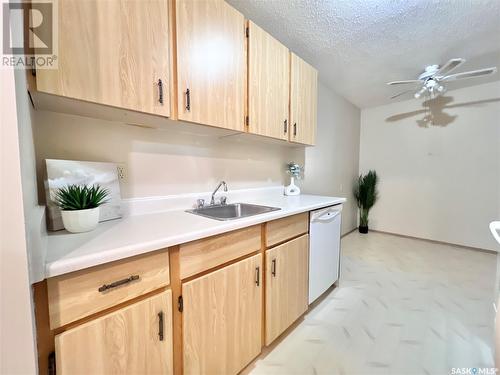 114 310 Stillwater Drive, Saskatoon, SK - Indoor Photo Showing Kitchen