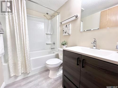 114 310 Stillwater Drive, Saskatoon, SK - Indoor Photo Showing Bathroom