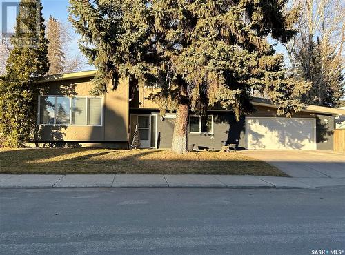 101 Mount Allison Crescent, Saskatoon, SK - Outdoor