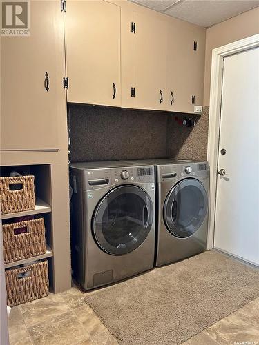 101 Mount Allison Crescent, Saskatoon, SK - Indoor Photo Showing Laundry Room