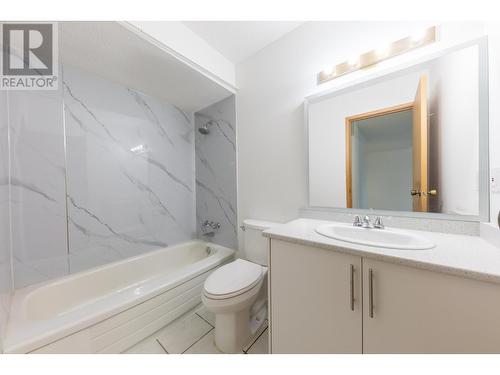 309 3883 Laurel Street, Burnaby, BC - Indoor Photo Showing Bathroom