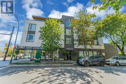 305 188 E 32ND AVENUE  Vancouver, BC V5V 2Y3