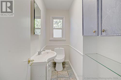 46 Craigmore Crescent, Toronto, ON - Indoor Photo Showing Bathroom