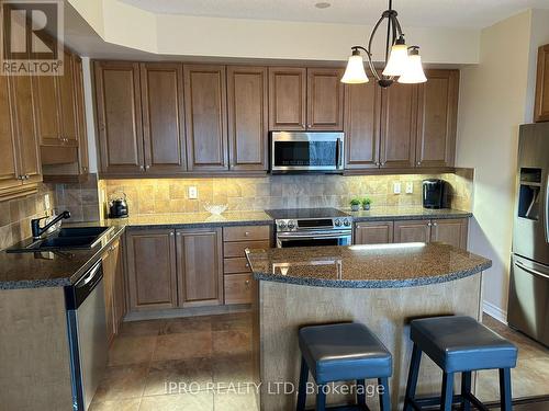 505 - 483 Faith Drive, Mississauga, ON - Indoor Photo Showing Kitchen With Double Sink