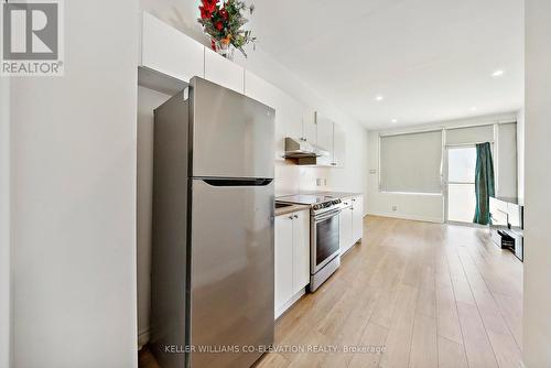 681 Scarlett Road, Toronto, ON - Indoor Photo Showing Kitchen