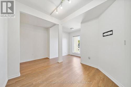 681 Scarlett Road, Toronto, ON - Indoor Photo Showing Other Room