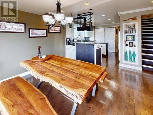 4636 Harwood Ave, Powell River, BC - Indoor Photo Showing Dining Room