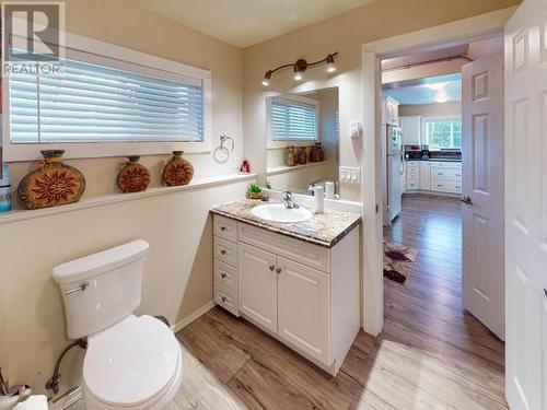 4636 Harwood Ave, Powell River, BC - Indoor Photo Showing Bathroom