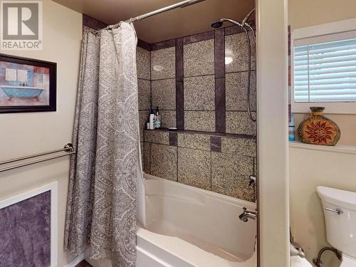 4636 Harwood Ave, Powell River, BC - Indoor Photo Showing Bathroom