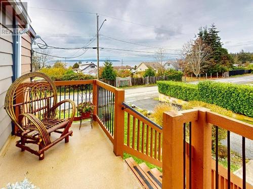 4636 Harwood Ave, Powell River, BC - Outdoor